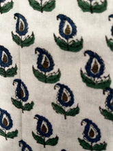 Load image into Gallery viewer, Sutton Tablecloth