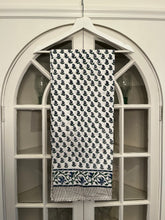 Load image into Gallery viewer, Sutton Tablecloth