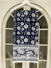 Load image into Gallery viewer, Kyra Tablecloth